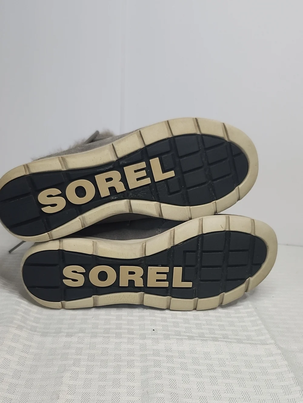 Sorel Boots Leather Faux Fur Ankle